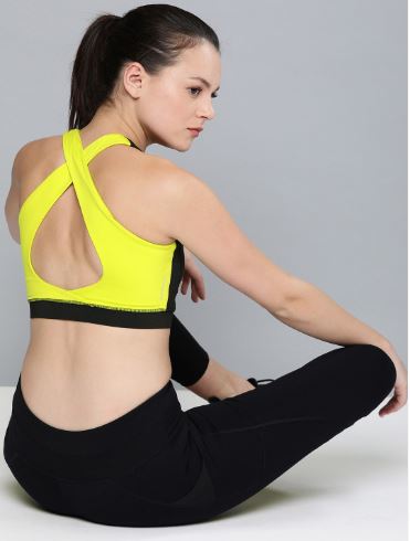 45% Off on Women Rapid Dry Sports Bra - Myntra